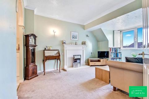 1 bedroom retirement property for sale, Mayfield Avenue, London