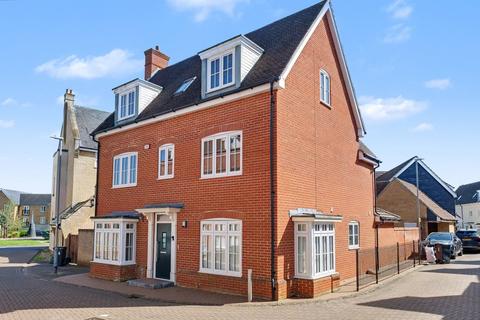5 bedroom detached house for sale, Taylor Way, Chelmsford CM2