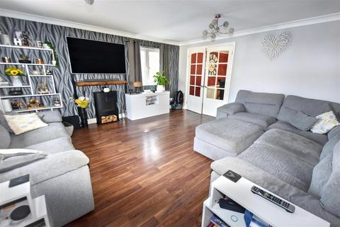 4 bedroom detached house for sale, Heathfield Gardens, Redruth Highway, Redruth