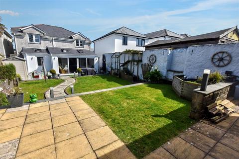 4 bedroom detached house for sale, Heathfield Gardens, Redruth Highway, Redruth