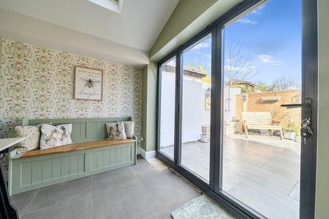 4 bedroom cottage for sale, Weyhill Road, Weyhill, SP11 0PP