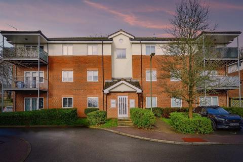 2 bedroom ground floor flat for sale, Oatridge Gardens, Hemel Hempstead