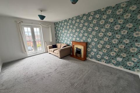 2 bedroom flat to rent, Manning Road, NORTHAMPTON, NN3