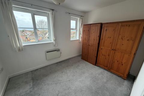 2 bedroom flat to rent, Manning Road, NORTHAMPTON, NN3