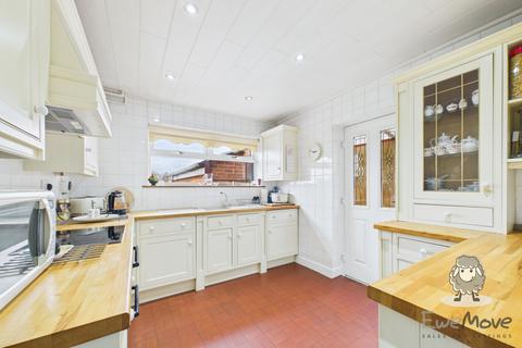 3 bedroom detached bungalow for sale, Prescot Road, St. Helens, Merseyside, WA10