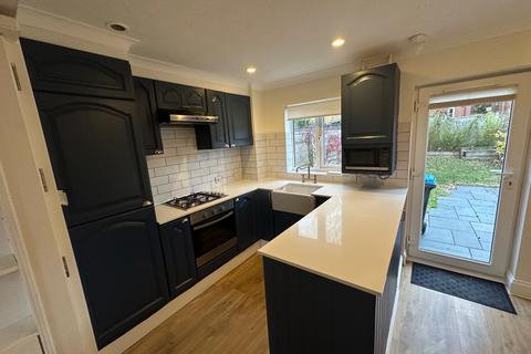 2 bedroom property to rent, Cressey Avenue, MILTON KEYNES, MK5