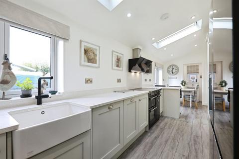2 bedroom semi-detached house for sale, Church Street, Hampton Lucy, Warwick