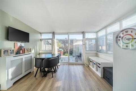 3 bedroom terraced house for sale, Chaucer Avenue, Paulsgrove