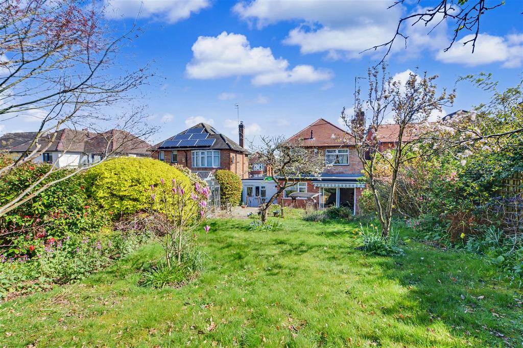 House in Nottingham, Bestwood Park Estate - View 2