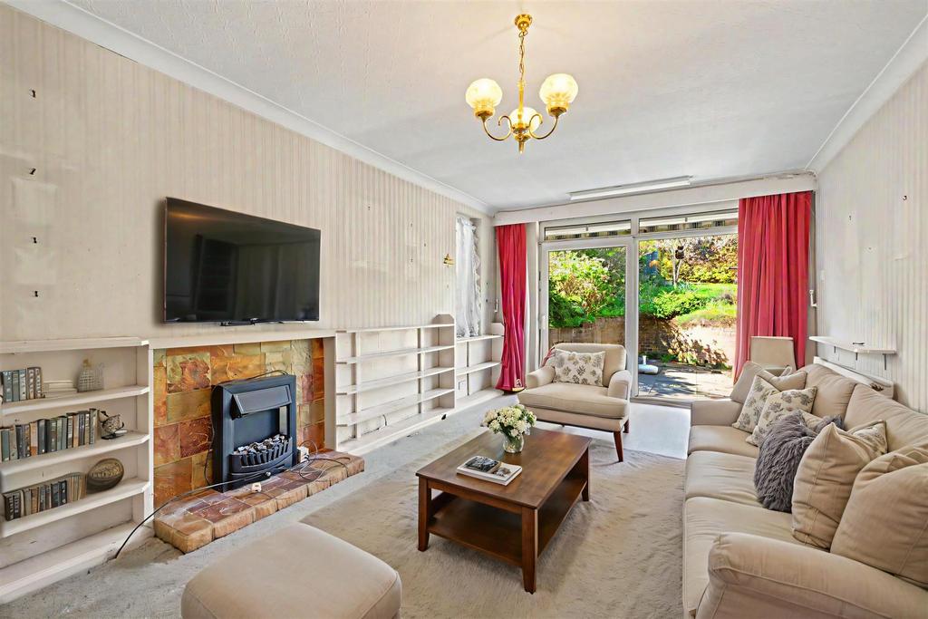 House in Nottingham, Bestwood Park Estate - View 3