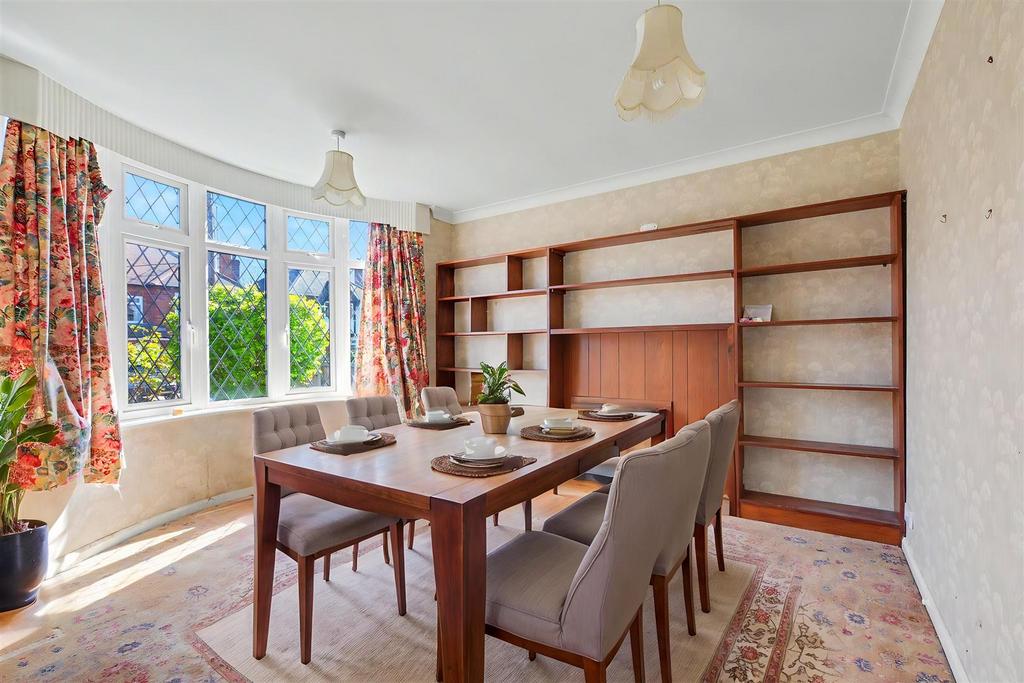 House in Nottingham, Bestwood Park Estate - View 4
