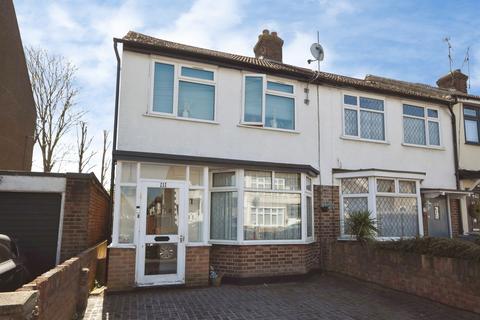 Sheringham Avenue, Romford