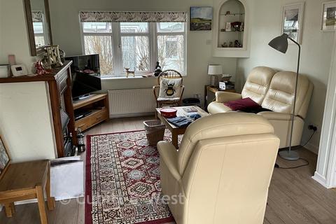 2 bedroom park home for sale, Emms Lane, Brooks Green, West Sussex