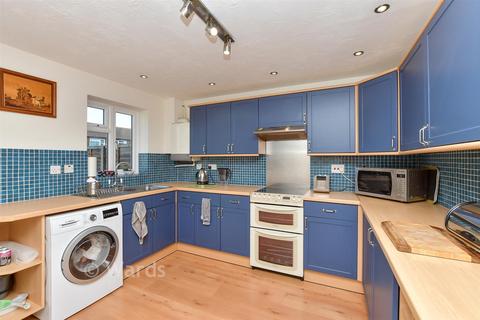 2 bedroom end of terrace house for sale, Drakes Close, Upchurch, Sittingbourne, Kent