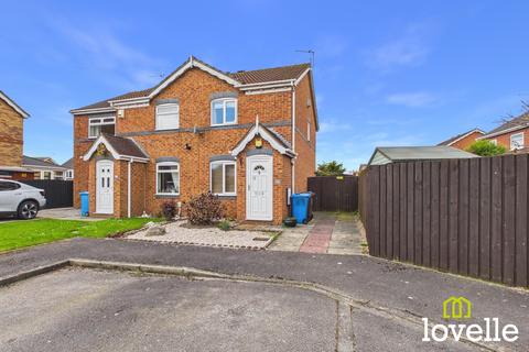 2 bedroom semi-detached house to rent, Charlstown Way, Hull HU9