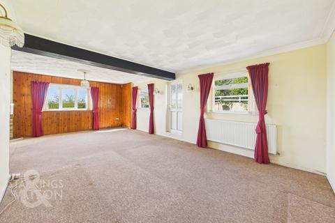 5 bedroom detached bungalow for sale, Mill Lane, Norwich NR14