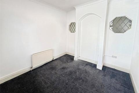 3 bedroom terraced house to rent, Samuel Road, Hampshire PO1
