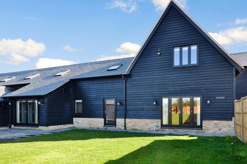 3 bedroom barn conversion to rent, Radwell, nr Baldock, Hertfordshire
