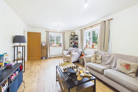 3 bedroom semi-detached house for sale, Elizabeth Grove, Elford, Tamworth
