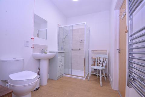 2 bedroom flat for sale, RYDE VILLAGE