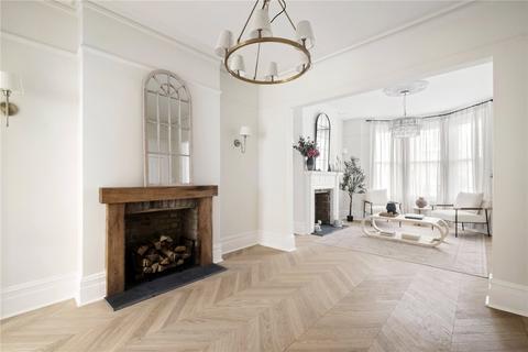 4 bedroom terraced house for sale, Sarsfeld Road, London, SW12