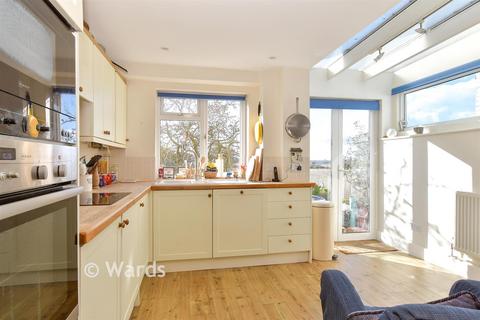 3 bedroom terraced house for sale, Bennetts Gardens, Faversham ME13