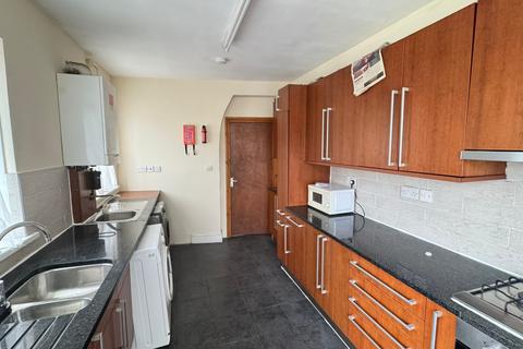 1 bedroom in a house share to rent, Hewett Road , Dagenham , RM8