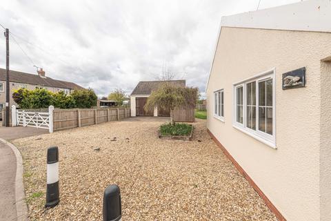 4 bedroom detached bungalow for sale, North Street, Owston Ferry, Doncaster, DN9 1RT