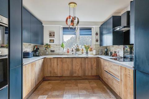 3 bedroom flat for sale, Manor Road, Bournemouth, BH1