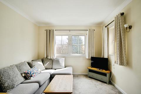 undefined, Avenue Road, London, N14