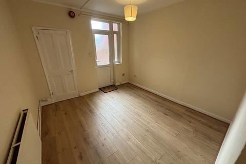 1 bedroom flat to rent, TRINITY STREET, BOSTON