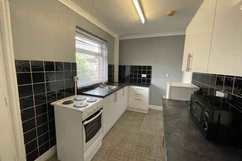 3 bedroom end of terrace house to rent, East End Park, Leeds, West Yorkshire, LS9