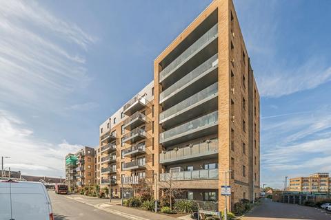2 bedroom flat to rent, Powdermill Close, New Malden KT3