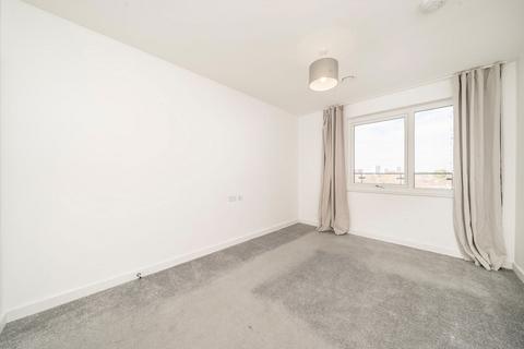 2 bedroom flat to rent, Powdermill Close, New Malden KT3