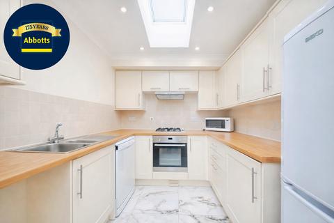 2 bedroom apartment to rent, Baddow Road, Chelmsford, CM2