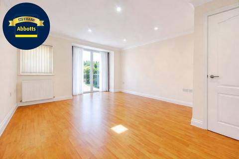 2 bedroom apartment to rent, Baddow Road, Chelmsford, CM2