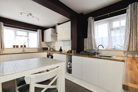 4 bedroom detached house for sale, Comberton Avenue, KIDDERMINSTER, Worcestershire, DY10