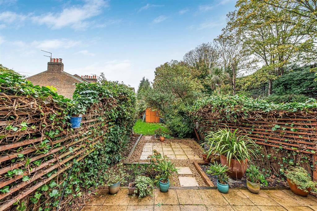 Courtyard, garden