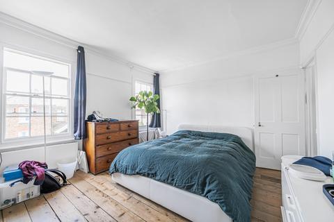 2 bedroom end of terrace house to rent, Albert Road, Kingston Upon Thames, Surrey, KT1
