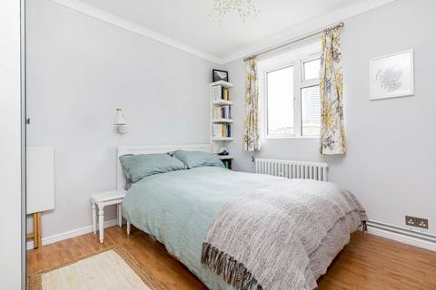 1 bedroom flat for sale, Morgan Court, Battersea High Street, Battersea, SW11