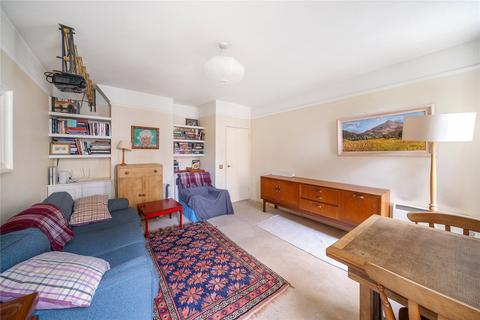 2 bedroom flat for sale, Vicarage Crescent, Battersea, SW11