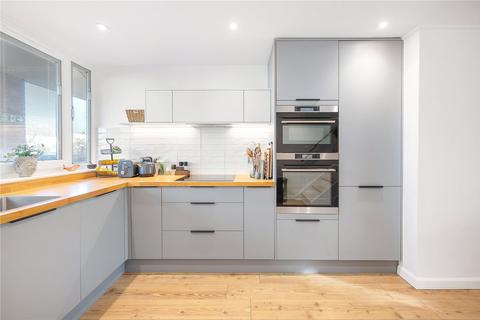 3 bedroom flat for sale, Sunbury Lane, Battersea, SW11
