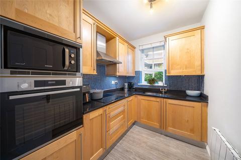 1 bedroom flat for sale, Vicarage Crescent, Battersea, SW11