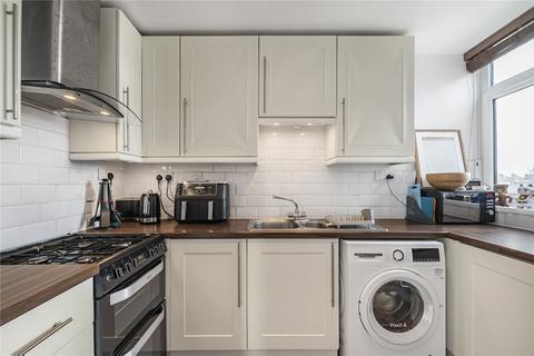 1 bedroom flat for sale, Hanson Close, London, SW12