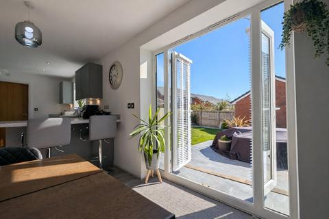 4 bedroom detached house for sale, Evesham Drive, Southport, Merseyside, PR9