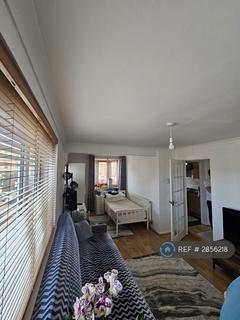 2 bedroom flat to rent, Moree Way, London, N18