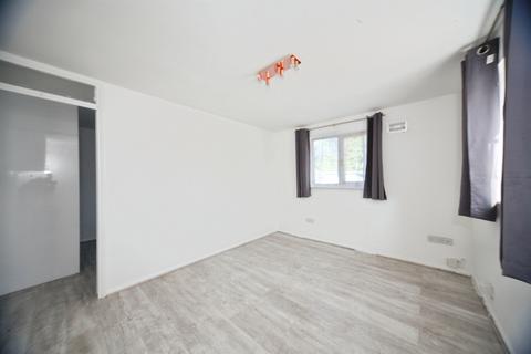 1 bedroom house for sale, Nayland Close, Luton