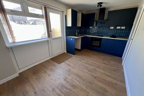 2 bedroom house to rent, Myrddin Court, Carmarthen, Carmarthenshire