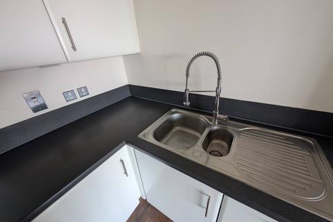 2 bedroom flat for sale, 2 Chapter Way, London SW19