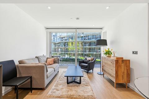 Studio to rent, Faraday House, Battersea Power Station, SW11